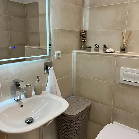 Apartament Bella *